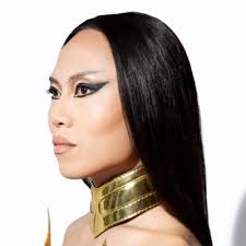 Sass McCoy (@SassMcCoy)