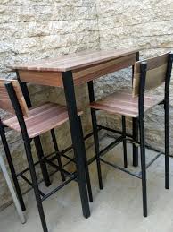 Meski tanpa furniture tambahan, desain ruang makan sempit tetap memperlihatkan tampilan modern yang membuat keluarga anda betah didalamnya. Meja N Kursi Makan Minimalis Perabotan Rumah Di Carousell