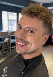 Elliot Vasquez's Instagram, Twitter & Facebook