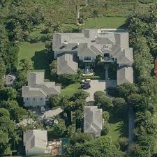 He is best known as the host of his longtime radio show the rush limbaugh show. Rush Limbaugh S House In Palm Beach Fl Google Maps