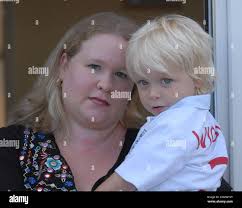 22 month old Banque de photographies et d'images à haute résolution