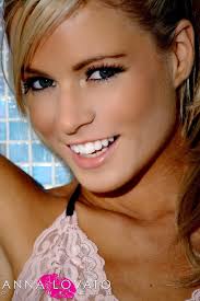 Anna Lovato 1. Fotoğraf