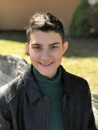 The Play that Goes Wrong 2022 WHS Playbill.indd