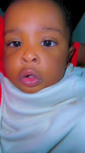 Jen Robson's Instagram, Twitter & Facebook