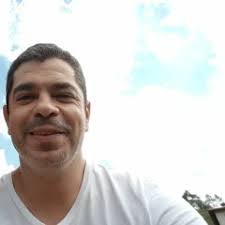 Mauricio Moura's Instagram, Twitter & Facebook