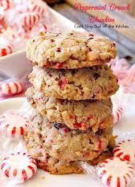 Peppermint Crunch Chunkies Can T Stay Out Of The Kitchen These Lovely Oatmeal Cookies Are Filled With C Crunch Recipe Healthy Oatmeal Cookies Baked Chips