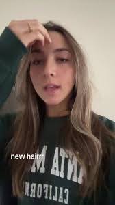 Nina Schindler's Instagram, Twitter & Facebook