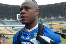 Selamat! Victor Igbonefo Kembali Dikaruniai Anak Laki-laki