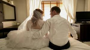 قصه الرجل الذي اكل زوجته رجل متوحش ياكل شركة حياتها حركات