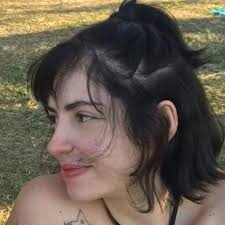 O meu não é crente, gay, tem um filho no casamento e é