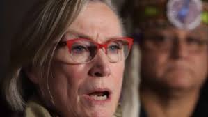 Carolyn died from injuries received in an auto accident. Mps Should Be Careful With Alcohol Consumption On The Hill Bennett Cp24 Com