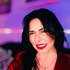 Ilka Munoz (@ilks305)