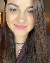 Daniela Aponte "La Guru" ( @lagurudelsabor), casi abandona la música, pero  en su momento más difícil apareció un ángel llamado Karol G ( @karolg).  Aquí nos cuenta su historia antes y después