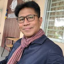 Sareth Mak's Instagram, Twitter & Facebook