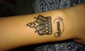 Explore more for cute and unique forearm tattoos ideas at devilz tattooz. R Word Mehndi Design Easy Mehndi Design