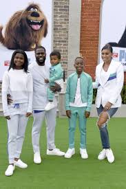 Meet kevin hart's first wife — torrei hart, a comedian who's the mother of two of his kids. See The Sweet Ultrasound Photos For Kevin Hart And His Wife Eniko S Baby Daughter