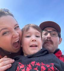 Artist With ALS Creates Moving Portraits of People With ALS