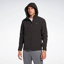 Jan 14, 2021 · softshell turtles are primarily found in freshwater lakes, rivers, and ponds, but there are two known subspecies in africa that prefer brackish water and live in rivers close to the ocean. Reebok Softshell Jacket Schwarz Reebok Deutschland
