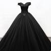 Sollte dir beim ersten kleid das oberteil perfekt passen, aber der rock nicht gefallen oder umgekehrt, kann ein brautkleid im mix & match stil die ideale lösung für dich sein. Https Encrypted Tbn0 Gstatic Com Images Q Tbn And9gcsfhpdbym9ucb Dvkaxjev8mlcb5u Txytugagln0nmhqk4xpoh Usqp Cau