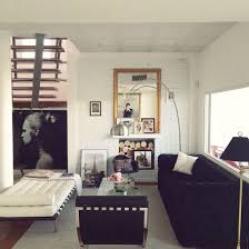 Modern Vintage Decor Living Room Barcelona Chair Barcelona Daybed Modern Capitone Sofa Eames Roc Vintage Wohnzimmer Wohnung Wohnzimmer Moderne Wohnzimmerideen