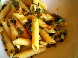 Questi fiori sono i protagonisti della ricetta di questo primo piatto davvero prelibato: Penne Ai Fiori Di Zucca Veganblog Ricette E Prodotti Dal Mondo Vegan