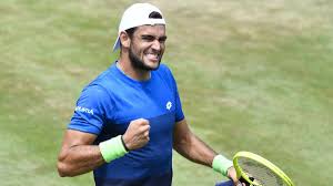 Le n°8 mondial matteo berrettini, touché aux abdominaux, a dû déclarer forfait pour l'atp cup qui se déroulera en janvier en australie. Tennis News Matteo Berrettini Overpowers Felix Auger Aliassime To Lift Stuttgart Title Eurosport