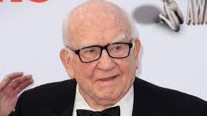 Edward asner provides the voice of an old man chasing his lost dreams in pixar's animated fantasy adventure 'up.' K7nfvyhil3to0m