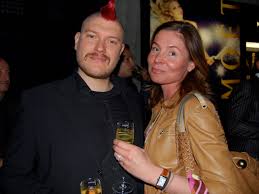 Wenn sie einen unlustigen tag hatte und nichts im kühlschrank, am liebsten risotto. Die Schone Tatort Morderin Nora Von Waldstatten Gewinnt New Faces