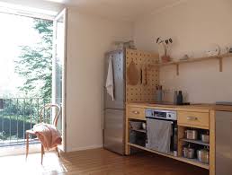 Stylish Ikea Kitchen From Used Ikea Components Budget Kitchen Remodel Ikea Kitchen Kitchen Redesign
