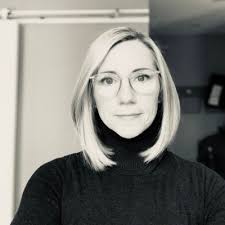 Maryellen Pollard's Instagram, Twitter & Facebook