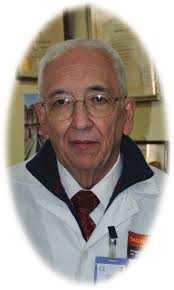 Firmas, fotografías y comentarios de médicos destacados que trabajaron 10,  20, 30 años o toda su vida en el Hospital General