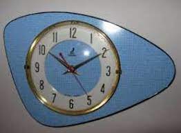 pendule jaz formica bleu annees 50 60 pendule vintage horloge vintage horloges vintage