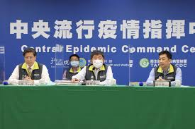 我國出現六名不明感染源本土個案，因此指揮中心指揮官陳時中宣布，自即日起至 6 月 8 日共四周，提升疫情警戒至第二級，以因應國內出現感染源不明. Nw0ax70ocdwpmm