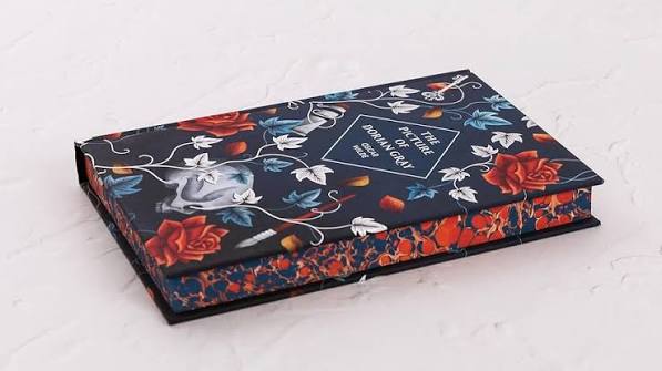 Amazon.com: The Picture of Dorian Gray (Vintage Collector's Classics): 9781529954234: Wilde, Oscar, Wilde, Oscar, Welsh, Irvine: Books
