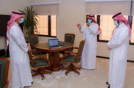 وكيل الجامعة للشؤون التعليمية والأكاديمية يدشن 3 برامج لعمادة السنة الأولى المشتركة الاخبارية