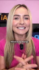 Kristy Hickman's Instagram, Twitter & Facebook