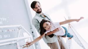 Einfach spiel aussuchen und sofort gegen freunde und bekannte lokal bei euch zu hause im browser spielen. Kreative Bewegungs Spiele Fur Kinder Fur Zu Hause Kinderleicht Berlin