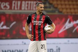 Ac Milan And Zlatan Ibrahimovic Compromise To Agree On Contract Renewal The Ac Milan Offside