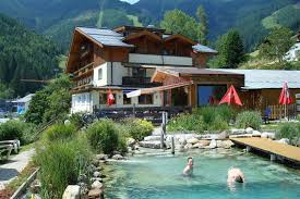 Enjoy free breakfast, free wifi, and free parking. Naturbadeteich Mit Terrasse Und Hotel Gartenhotel Daxer Zell Am See Holidaycheck Salzburger Land Osterreich