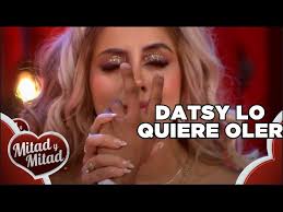 Datsy quiere olerle los piecitos