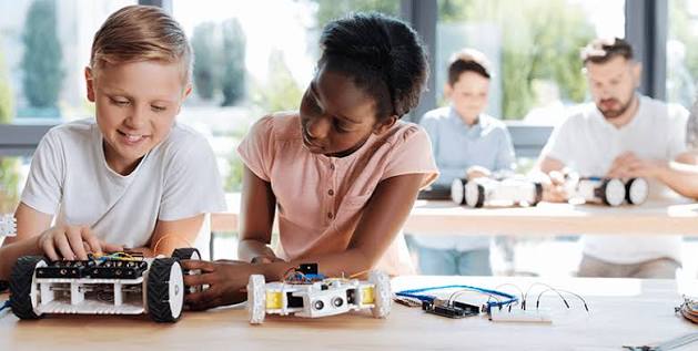 Educational robots and programming: the skills acquired