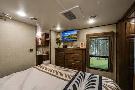 The blue dog rv bend team stands out from the rest due to our extensive inventory of the rvs you deserve, such as grand design, and our commitment to superior customer service. 2016 Heartland Big Country 3950fb Byerly Rv