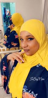 Fashion Kings and Queens: I always have to make sure my Scarf is wrapper  right all the way around. Carry-on Covered Girl