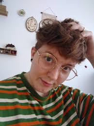 Pick me a name! Preferable neutral, and starting with L ✌️ : r/NonBinary