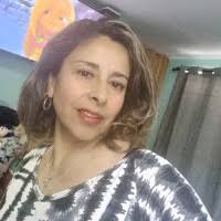 9 perfiles de «Iris Maldonado»