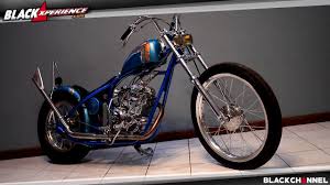 Berikut video modif yamaha scorpio custom scrambler tracker di gelaran suryanation motorland 2017. Modifikasi Yamaha Scorpio The Blue Pon Chopper Youtube
