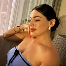 Belleza & Glamour added a new photo.