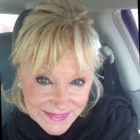 Kindra Cox's Instagram, Twitter & Facebook