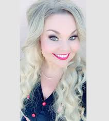 I'm back in town from Christmas break, y'all! This is where you can find me  this week! Wednesday- RedneckRiviera Nashville (2-6 first floor) Thursday-  Big Machine 12-4 (Main stage) Friday- Redneck Riviera