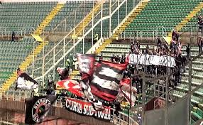 Il palermo sembra rifiatare e il foggia ne sta approfittando per alzare il baricentro. Le Lezioni Di Palermo Foggia